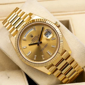 Rolex DAY-DATE 40 M228238 - Image 4